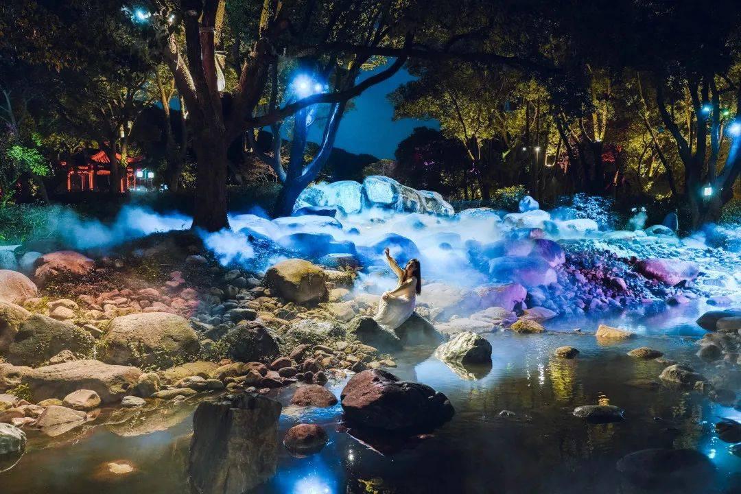 逃离地下古寺庙